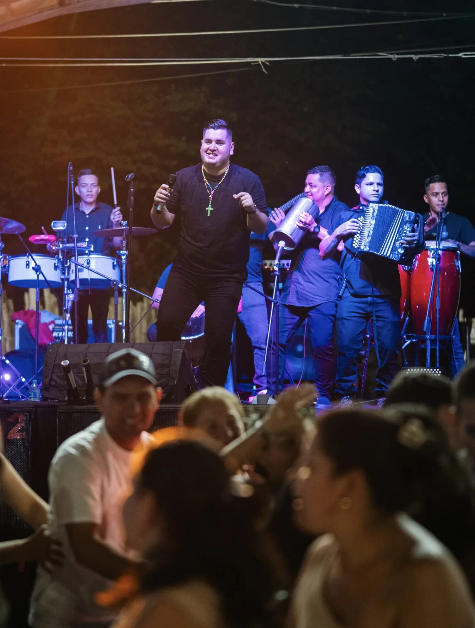 Pipe Cumbe en presentación vallenata para eventos
